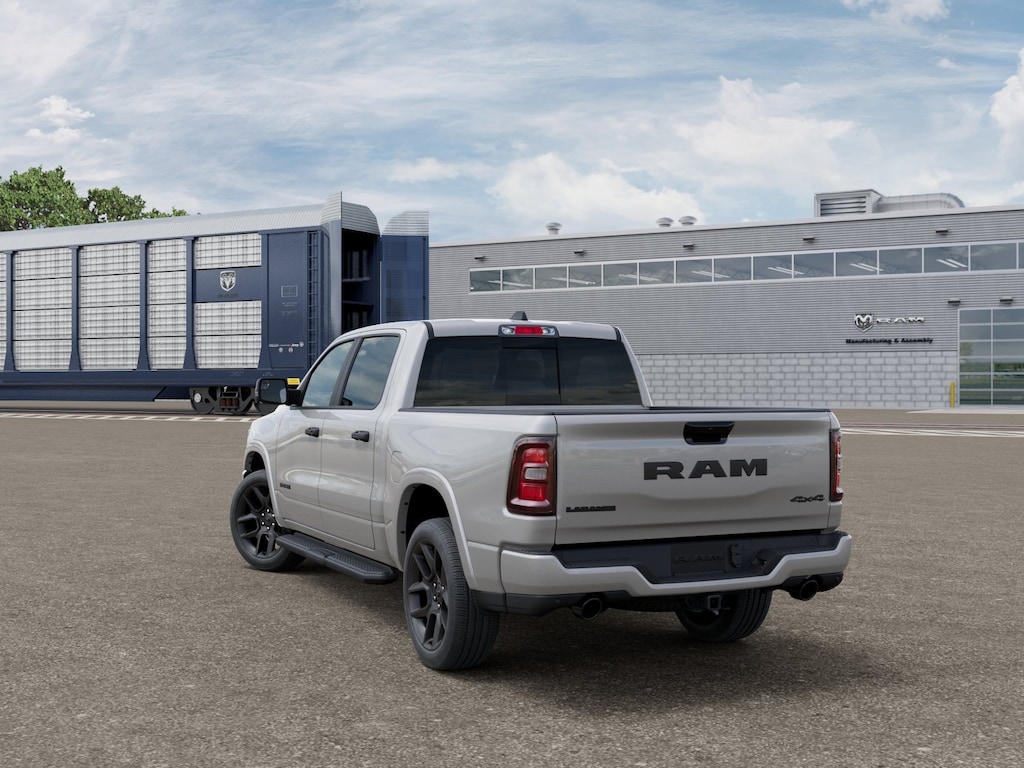 New 2026 Ram 1500 LARAMIE CREW CAB 4X4 5'7 BOX Pickup