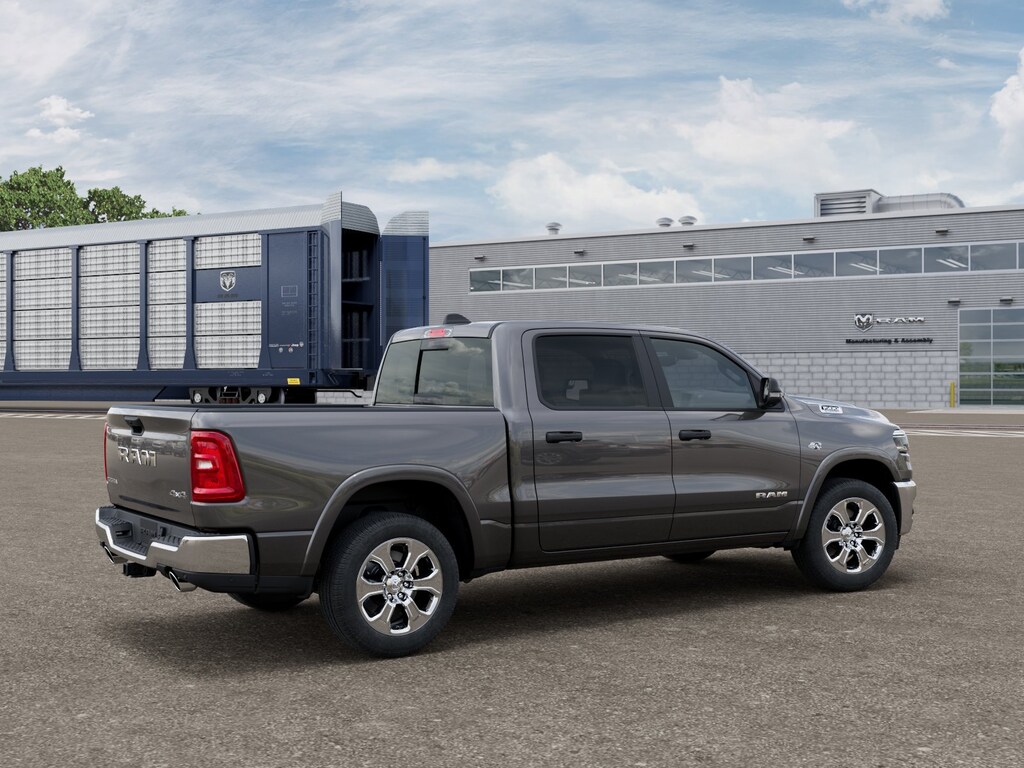 New 2026 Ram 1500 BIG HORN CREW CAB 4X4 5'7 BOX Pickup
