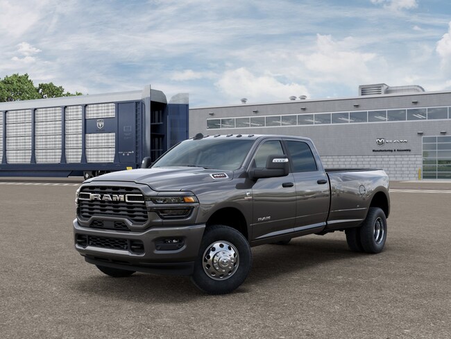 2026 Ram 3500 BIG HORN CREW CAB 4X4 8' BOX Pickup