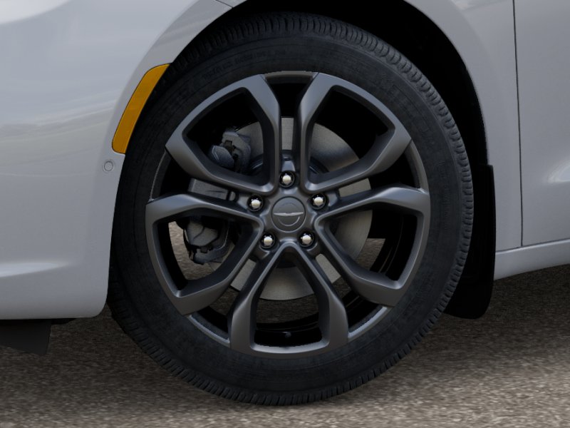 2026 Chrysler Pacifica photo 4