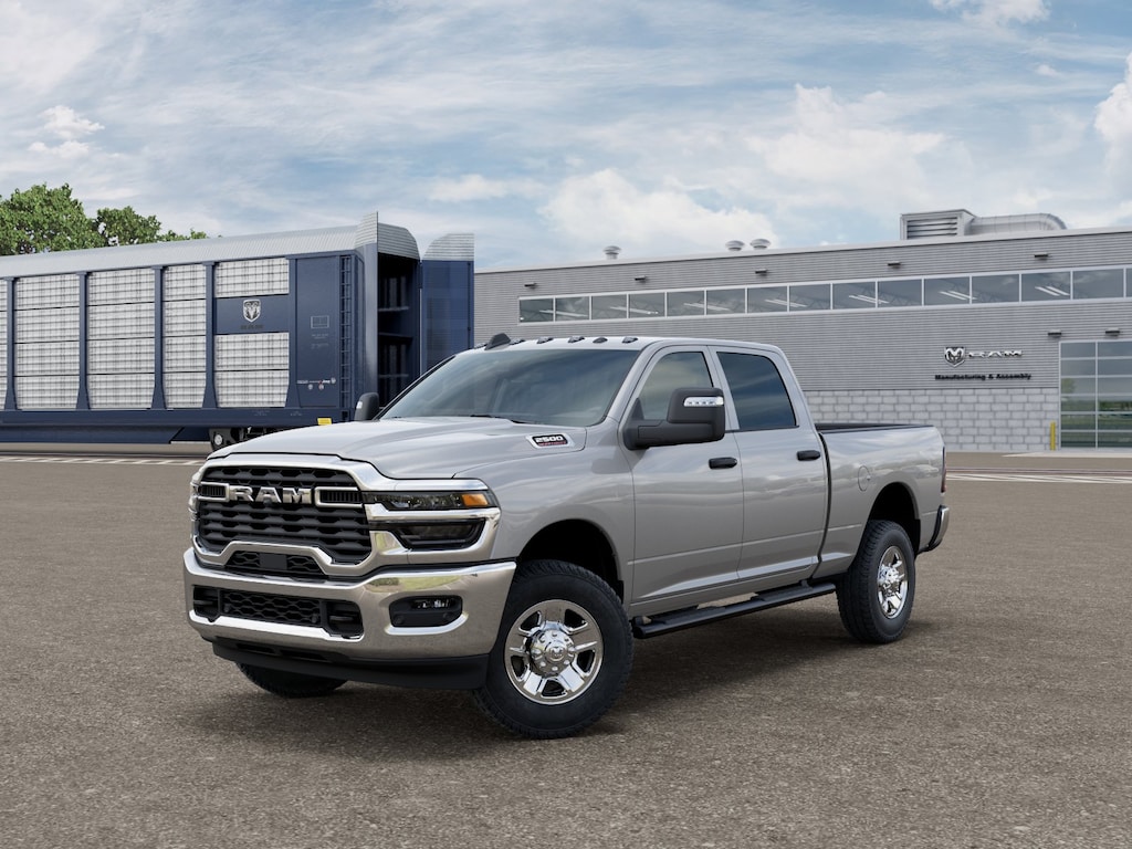 New 2026 Ram 2500 TRADESMAN CREW CAB 4X4 6'4 BOX Pickup