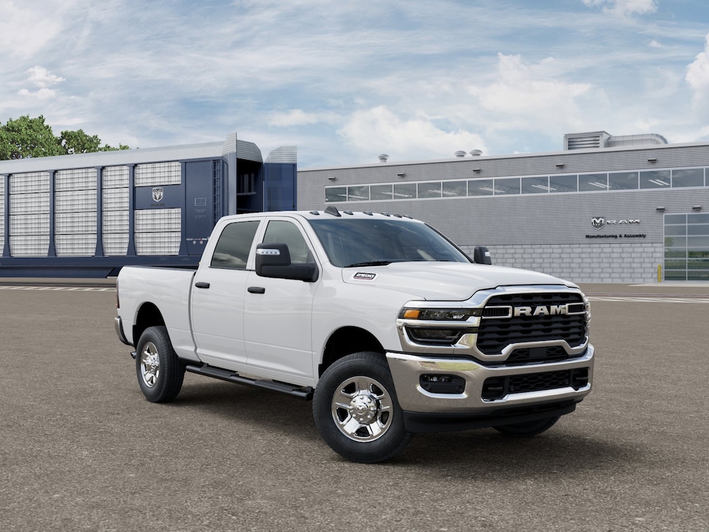 New 2026 Ram 2500 TRADESMAN CREW CAB 4X4 6'4 BOX Pickup