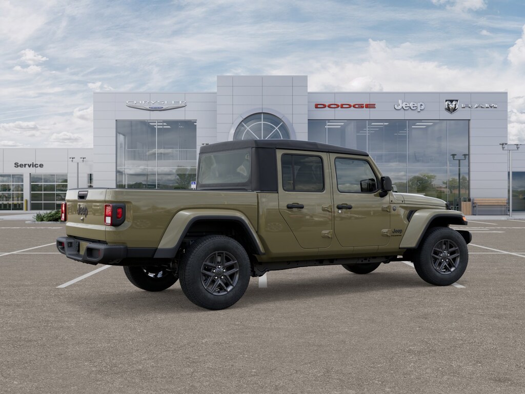 New 2025 Jeep Gladiator SPORT S 4X4 Pickup