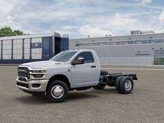 2026 Ram 3500 Chassis Cab TRADESMAN  REGULAR  4X4 60' CA Pickup