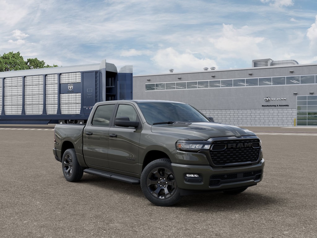 New 2026 Ram 1500 Express Truck Crew Cab