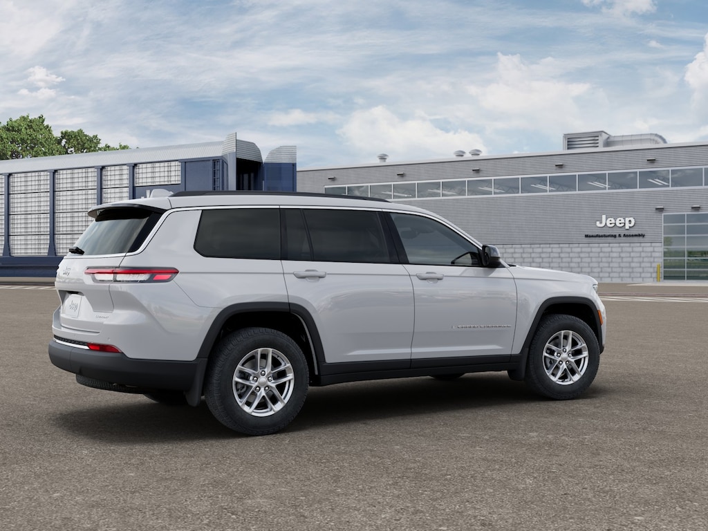 New 2026 Jeep Grand Cherokee L Laredo Sport Utility
