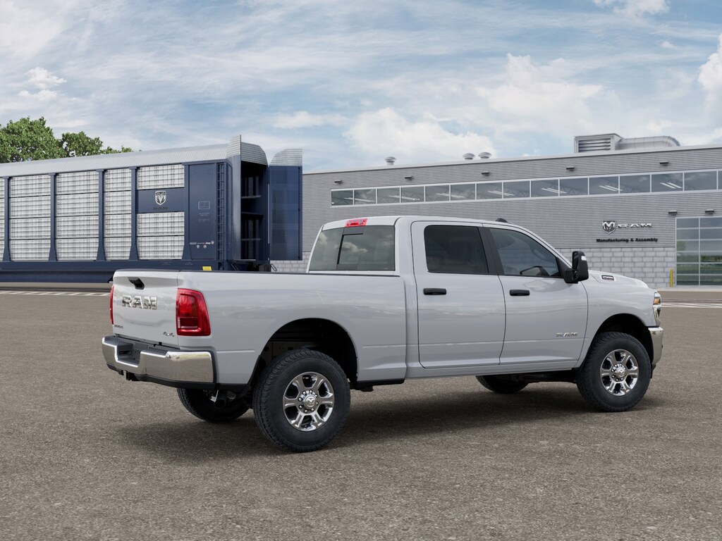 New 2026 Ram 2500 BIG HORN CREW CAB 4X4 6'4 BOX Pickup