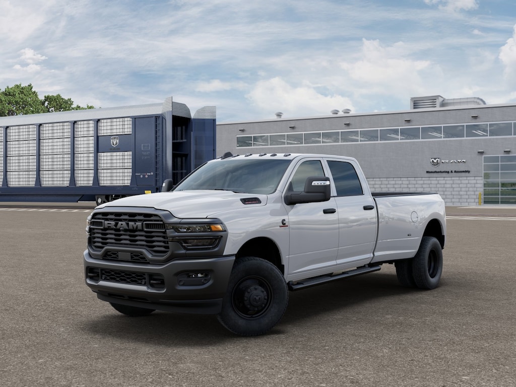 New 2026 Ram 3500 TRADESMAN CREW CAB 4X4 8' BOX Pickup