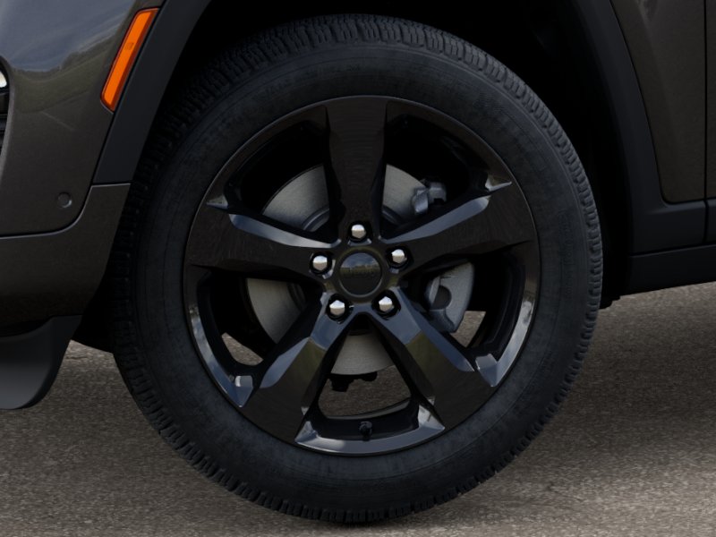 2025 Jeep Grand Cherokee Limited photo 3