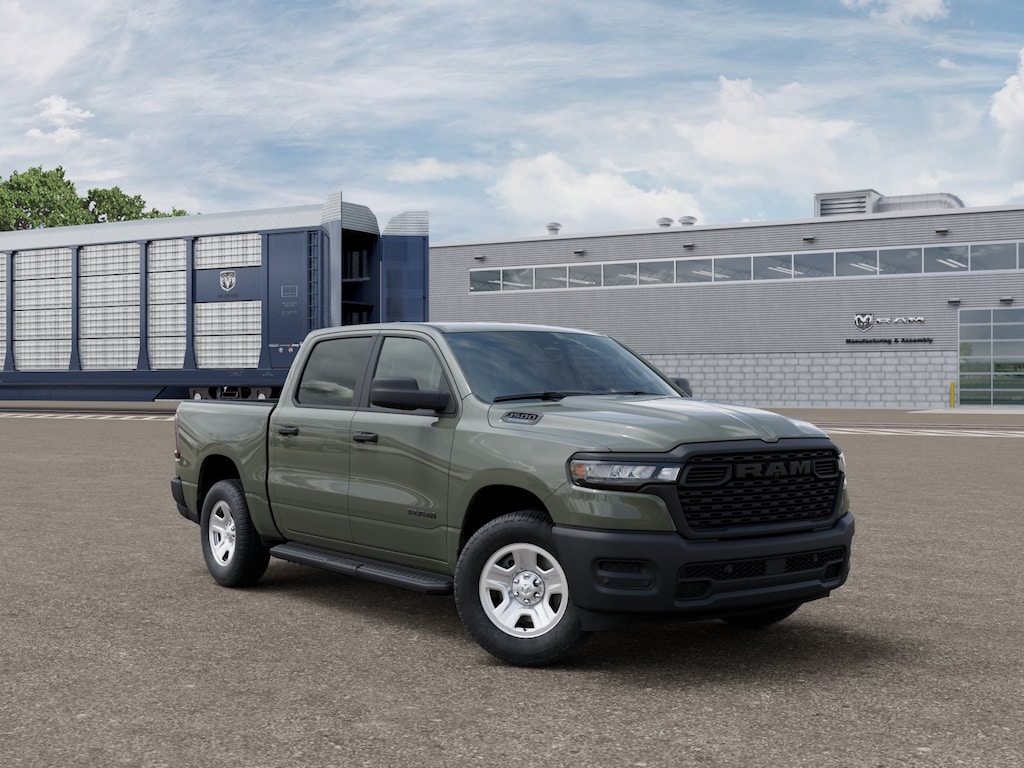 New 2026 Ram 1500 TRADESMAN CREW CAB 4X2 5'7 BOX Pickup