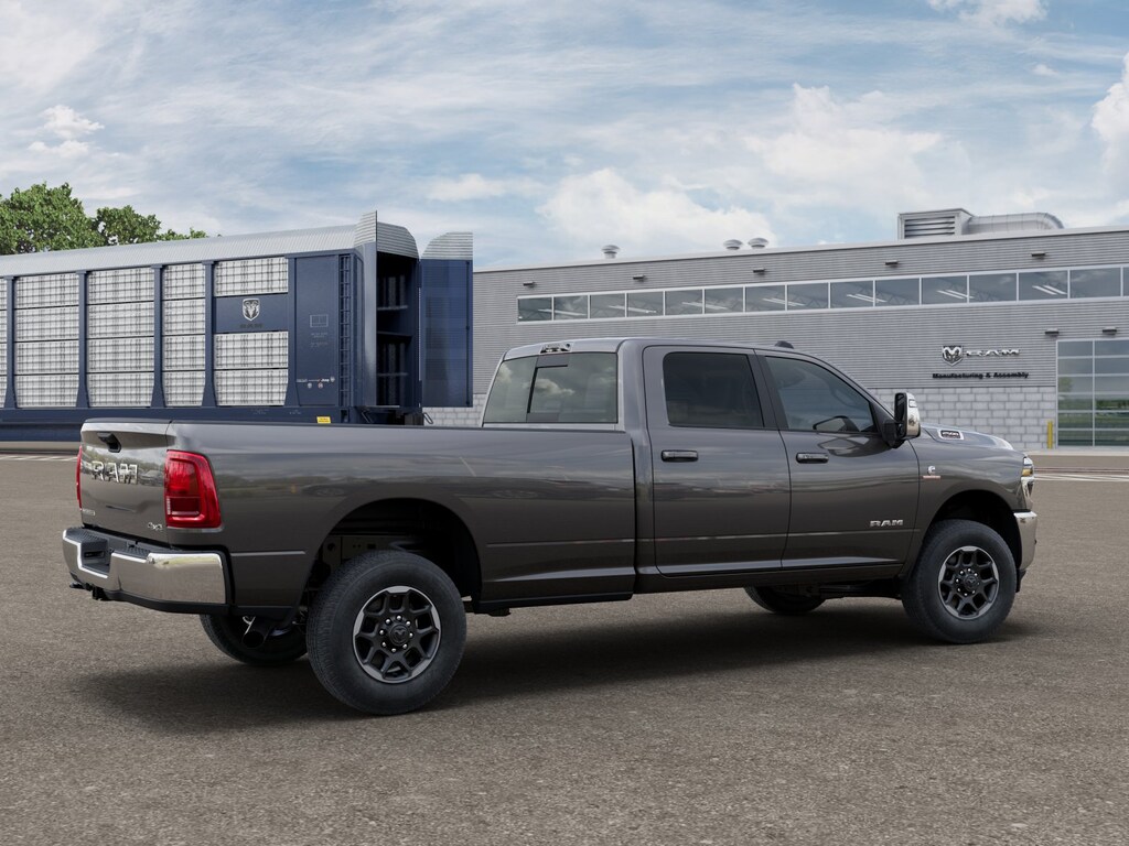 New 2026 Ram 2500 LARAMIE CREW CAB 4X4 8' BOX Pickup