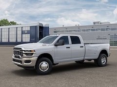 2026 Ram 3500 TRADESMAN CREW CAB 4X4 8' BOX Pickup