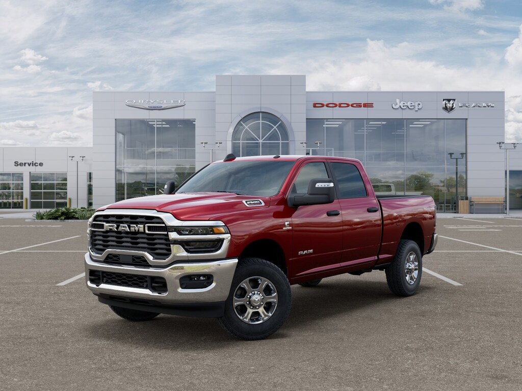 New 2025 Ram 2500 BIG HORN CREW CAB 4X4 6'4 BOX Pickup