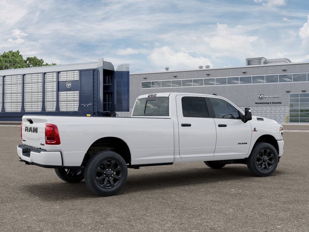 New 2026 Ram 2500 BIG HORN CREW CAB 4X4 8' BOX Pickup