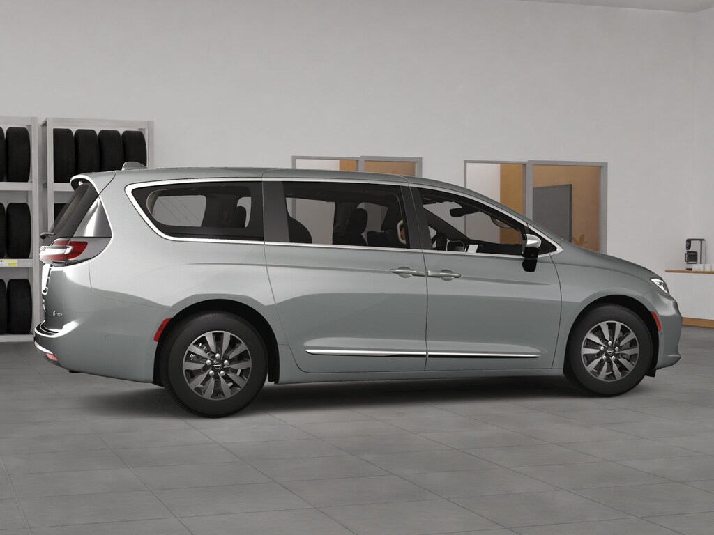 New 2023 Chrysler Pacifica Hybrid PACIFICA PLUG-IN HYBRID LIMITED Passenger Van