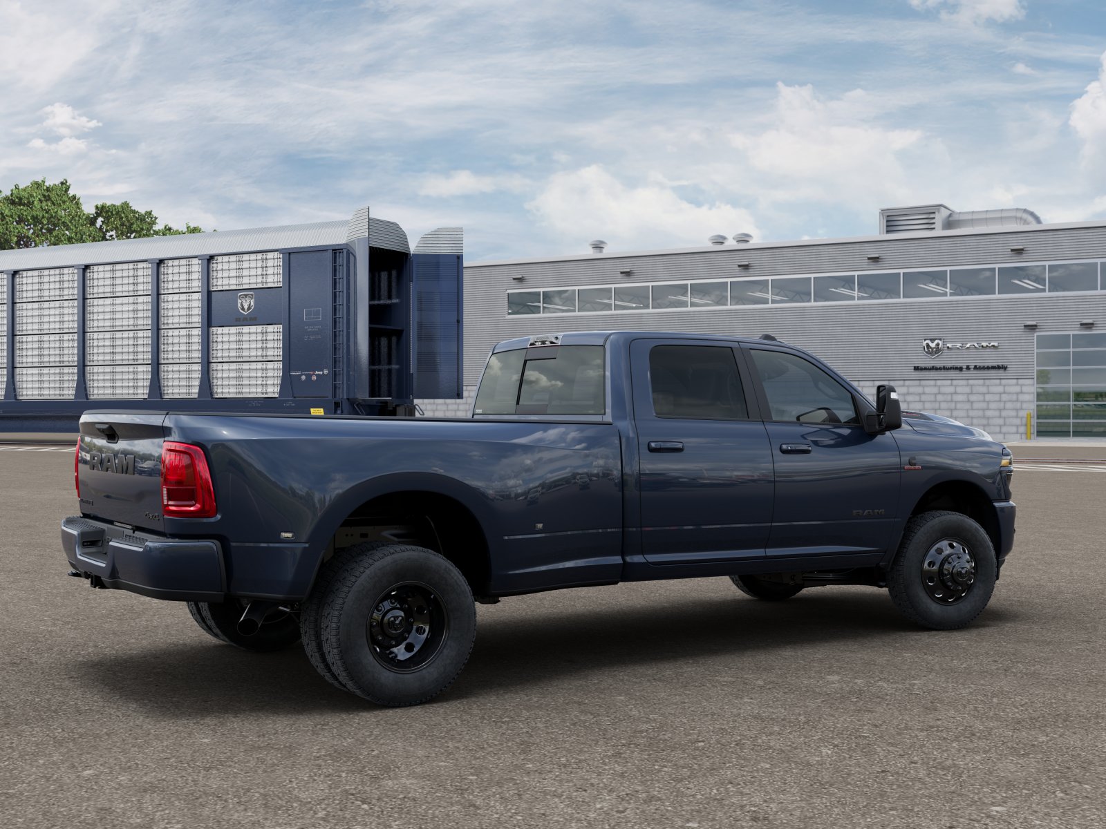 2026 RAM 3500 Laramie - Photo 9