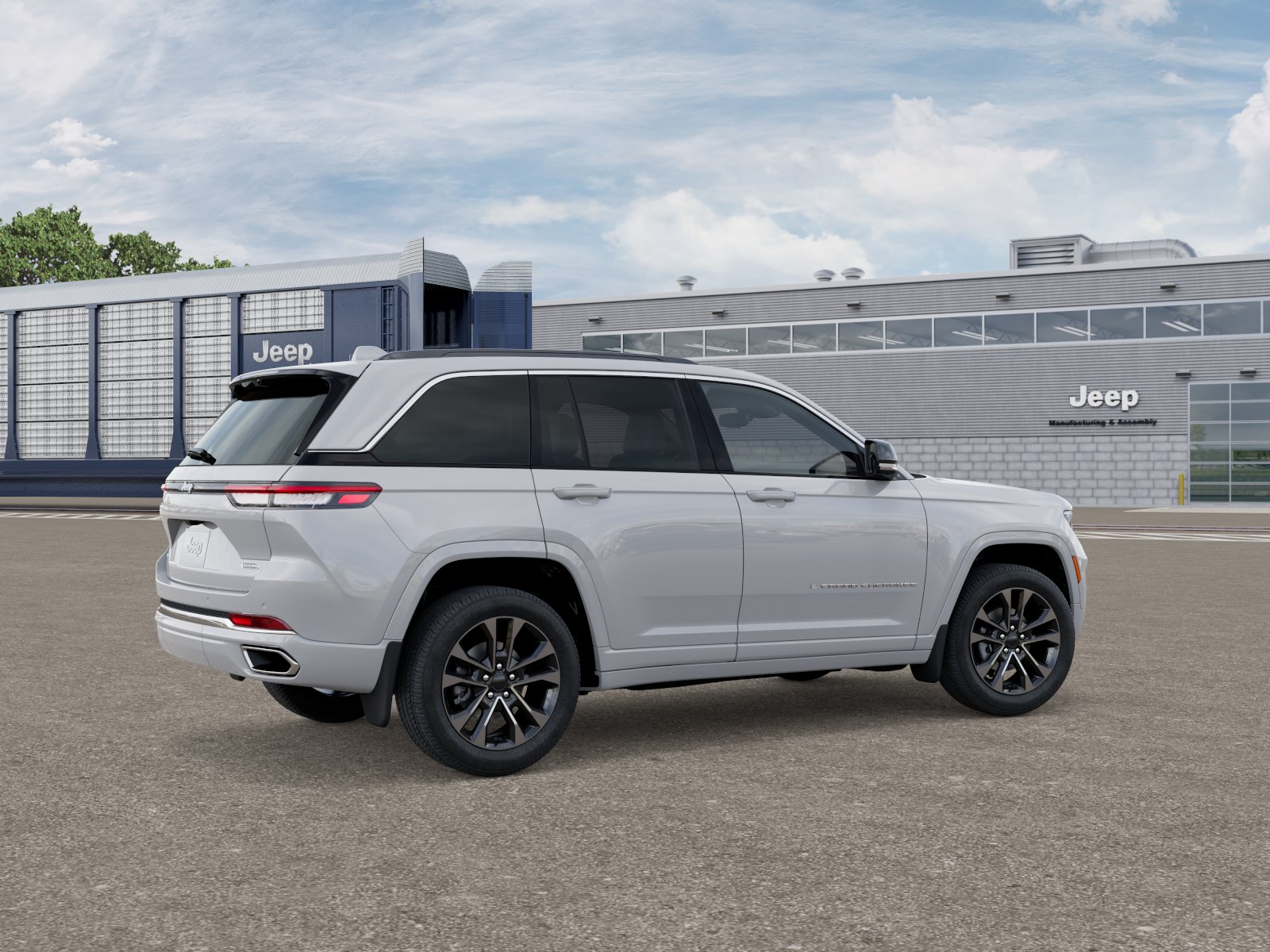 2025 Jeep Grand Cherokee Overland photo 4