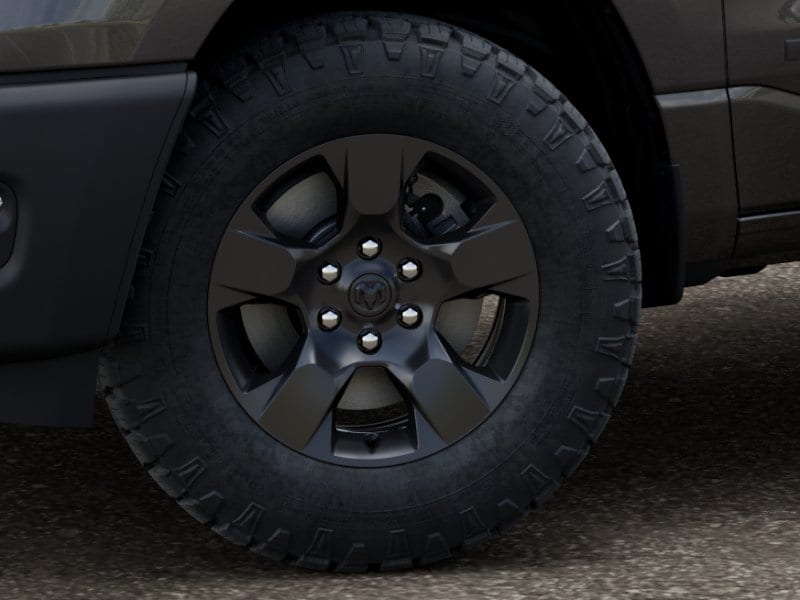 2027 Ram 1500 TRADESMAN CREW CAB 4X4 — photo 4 of 12