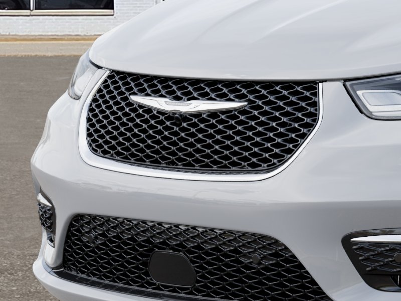 2026 Chrysler Pacifica Select - Photo 11