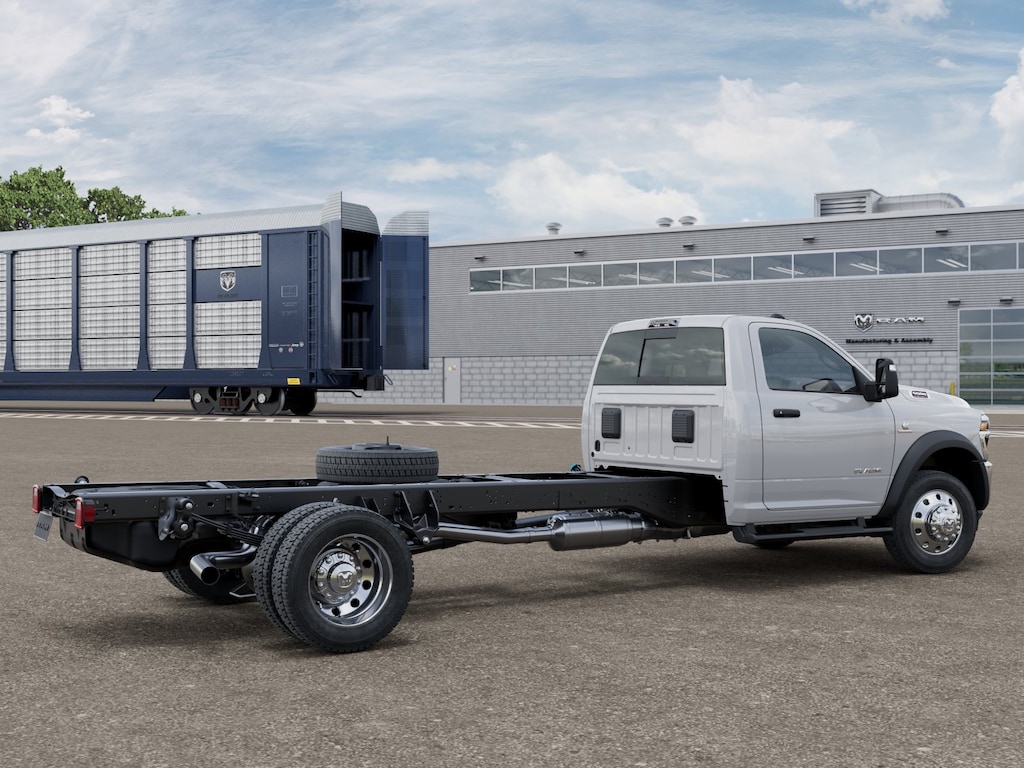New 2026 Ram 5500 Chassis Cab Big Horn 4x4 Reg Cab 120 CA 204.5 WB