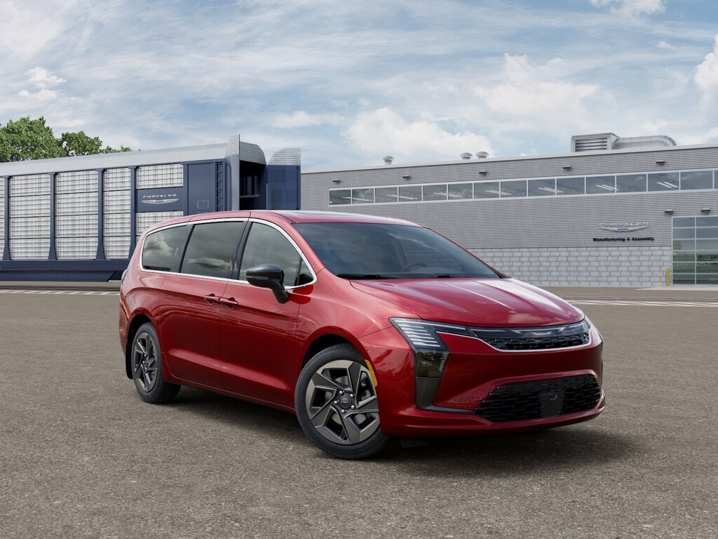 New 2027 Chrysler Pacifica LIMITED Passenger Van