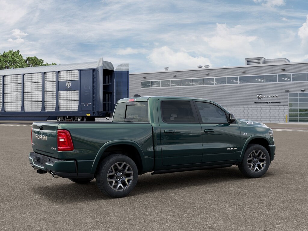 New 2027 Ram 1500 LARAMIE CREW CAB 4X4 5'7 BOX Pickup