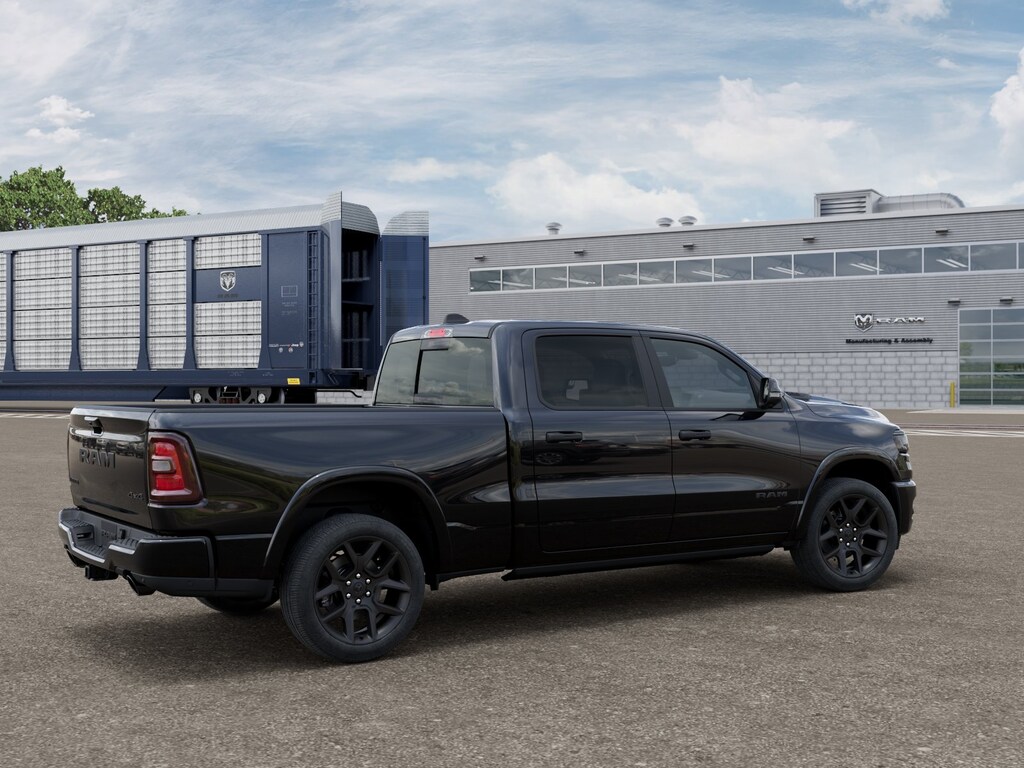 New 2026 Ram 1500 LARAMIE CREW CAB 4X4 6'4 BOX Pickup