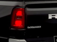 2026 Ram 1500 LARAMIE CREW CAB 4X4 5'7 BOX Pickup