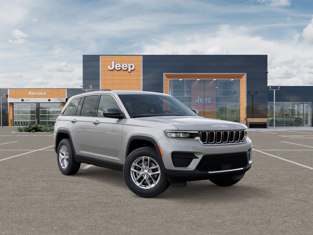 New 2025 Jeep Grand Cherokee LAREDO X 4X4 Sport Utility
