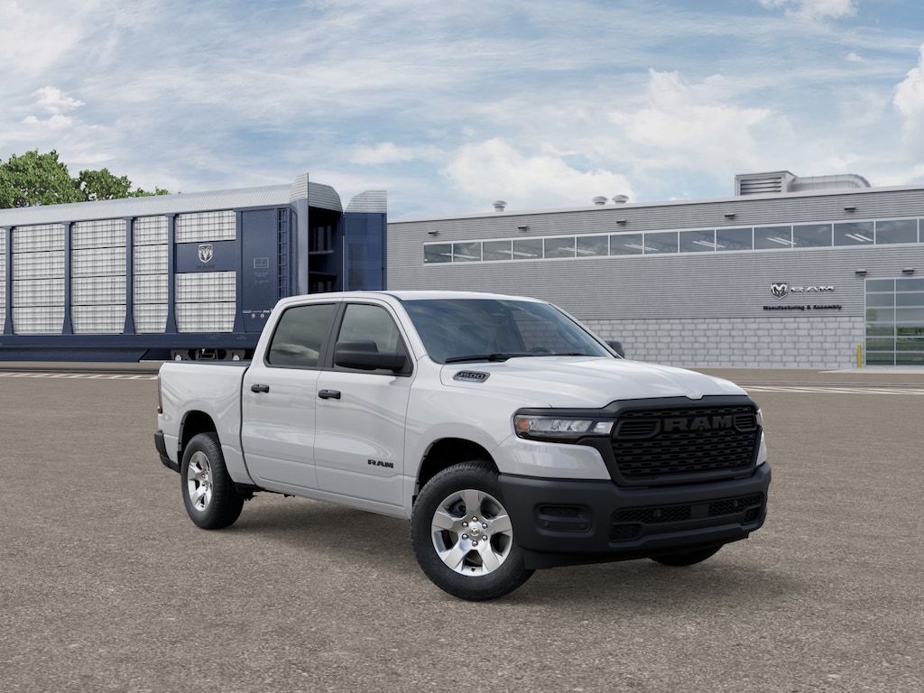 New 2026 Ram 1500 TRADESMAN CREW CAB 4X4 5'7 BOX Pickup