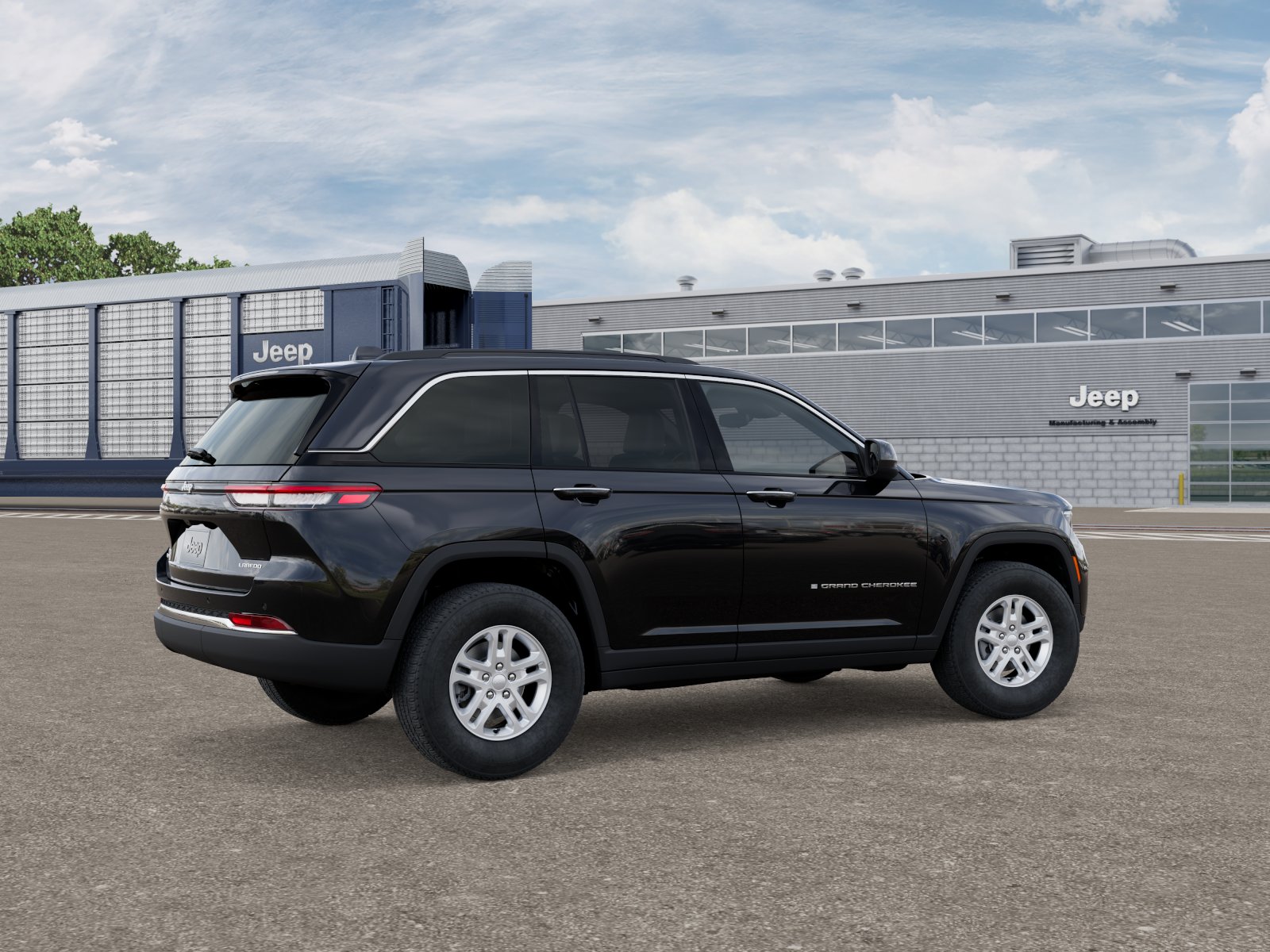 2025 Jeep Grand Cherokee Laredo photo 3