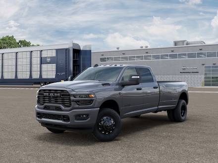 2026 Ram 3500 BIG HORN CREW CAB 4X4 8' BOX Pickup