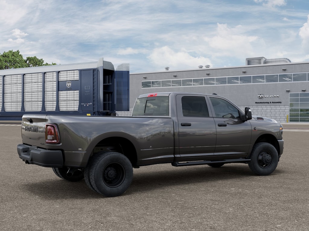 New 2026 Ram 3500 TRADESMAN CREW CAB 4X4 8' BOX Pickup