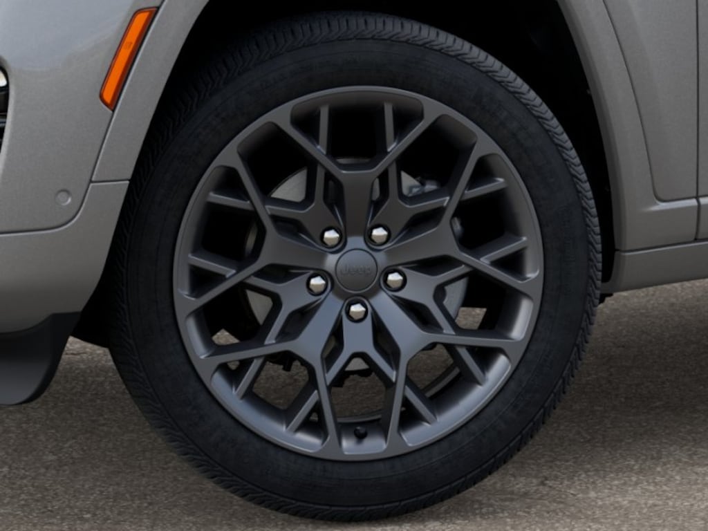New 2025 Jeep Grand Cherokee Summit Sport Utility