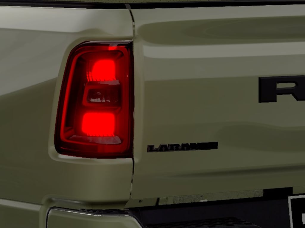 New 2026 Ram 1500 LARAMIE CREW CAB 4X4 5'7 BOX Pickup