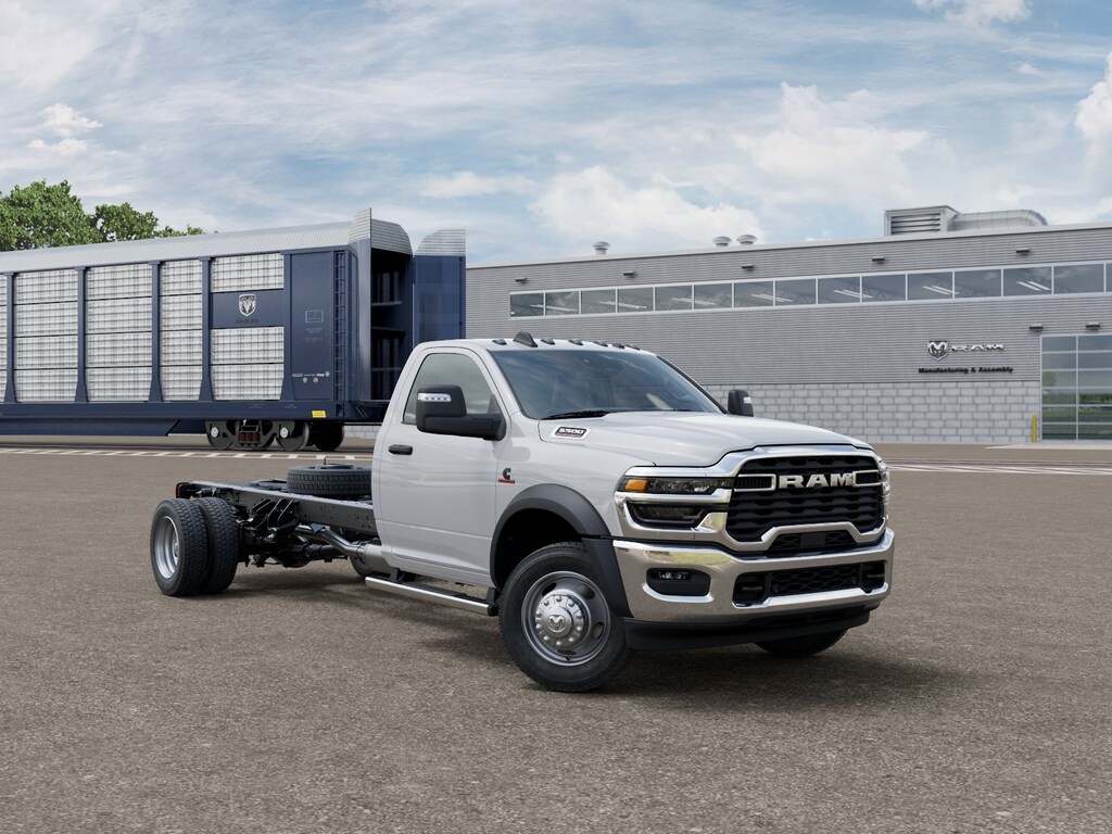 New 2026 Ram 5500HD Tradesman/Big Horn Pickup