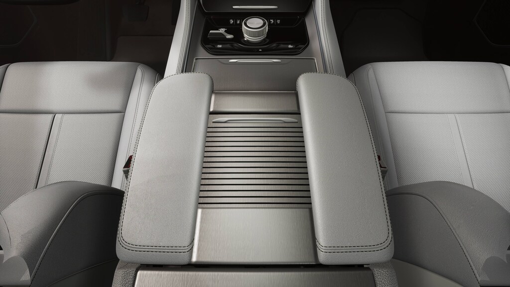 New 2026 Jeep Grand Wagoneer L 4X4 Sport Utility