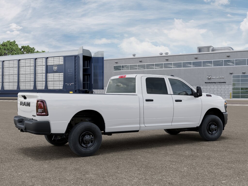 New 2026 Ram 2500 TRADESMAN CREW CAB 4X4 8' BOX Pickup
