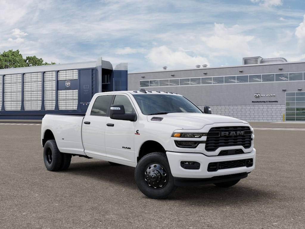 New 2026 Ram 3500 BIG HORN CREW CAB 4X4 8' BOX Pickup