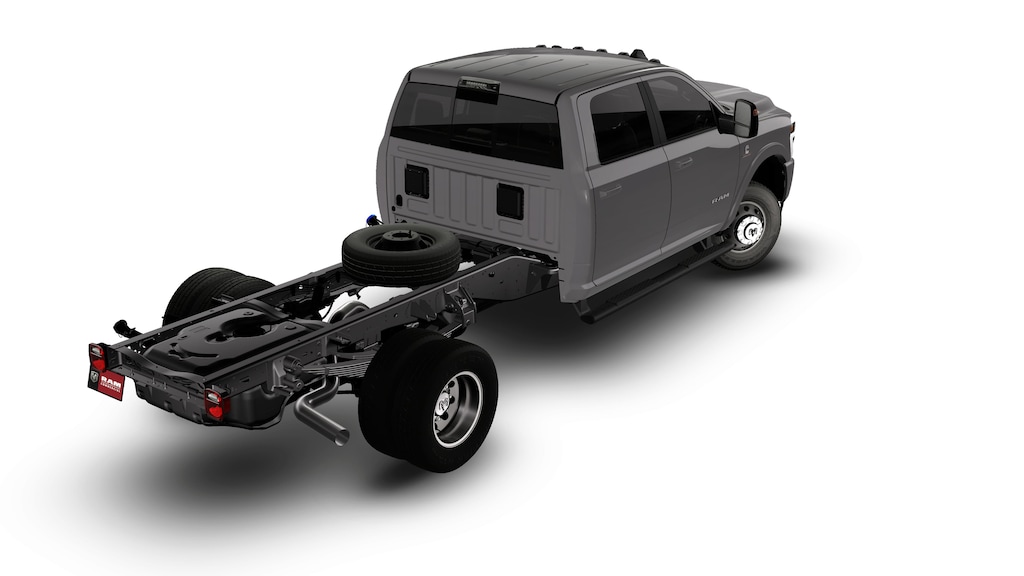 New 2026 Ram 3500 BIG HORN CREW CAB CHASSIS 4X4 60' CA Pickup