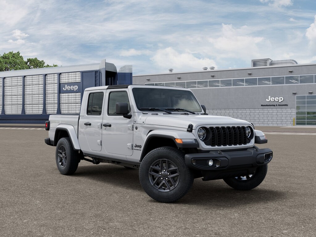New 2026 Jeep Gladiator Sport S Pickup