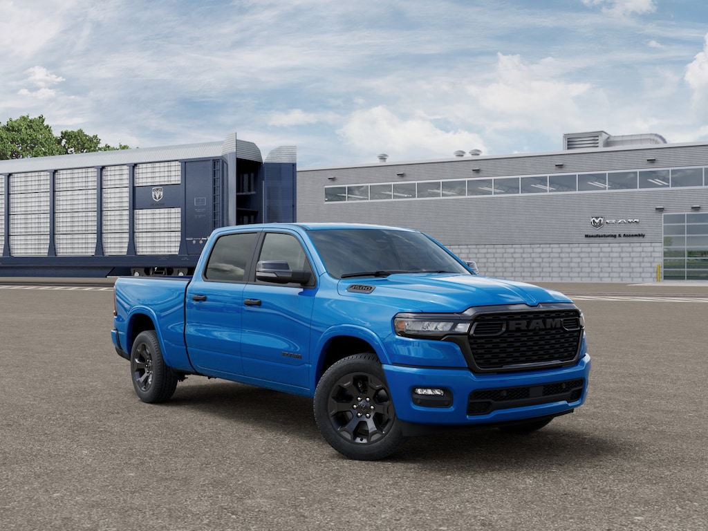 New 2026 Ram 1500 BIG HORN CREW CAB 4X4 6'4 BOX Pickup