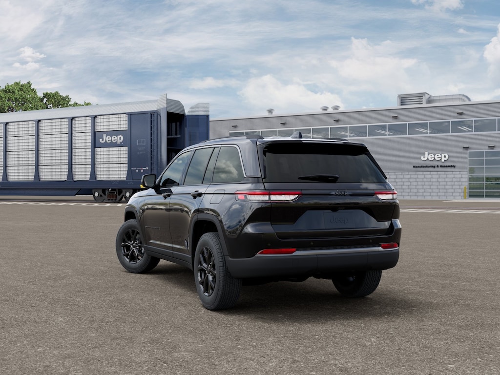 New 2026 Jeep Grand Cherokee LAREDO ALTITUDE 4X2 Sport Utility