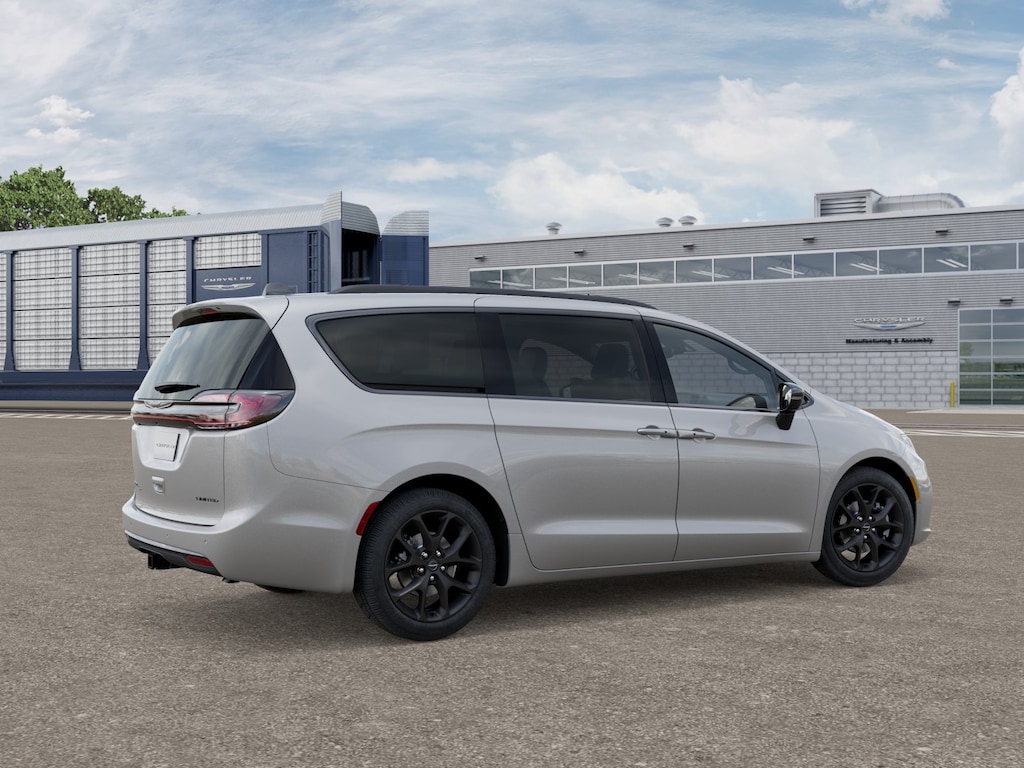 New 2026 Chrysler Pacifica LIMITED Passenger Van