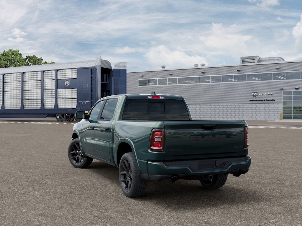 New 2026 Ram 1500 LARAMIE CREW CAB 4X4 5'7 BOX Pickup