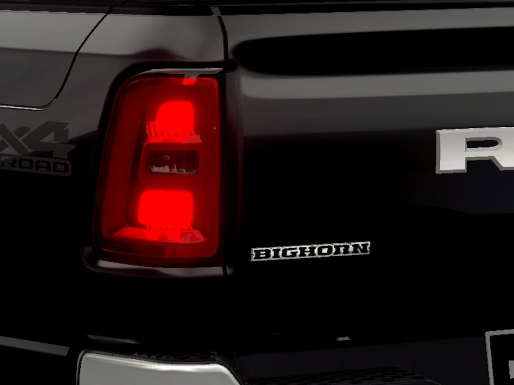 New 2026 Ram 1500 BIG HORN CREW CAB 4X4 5'7 BOX Pickup