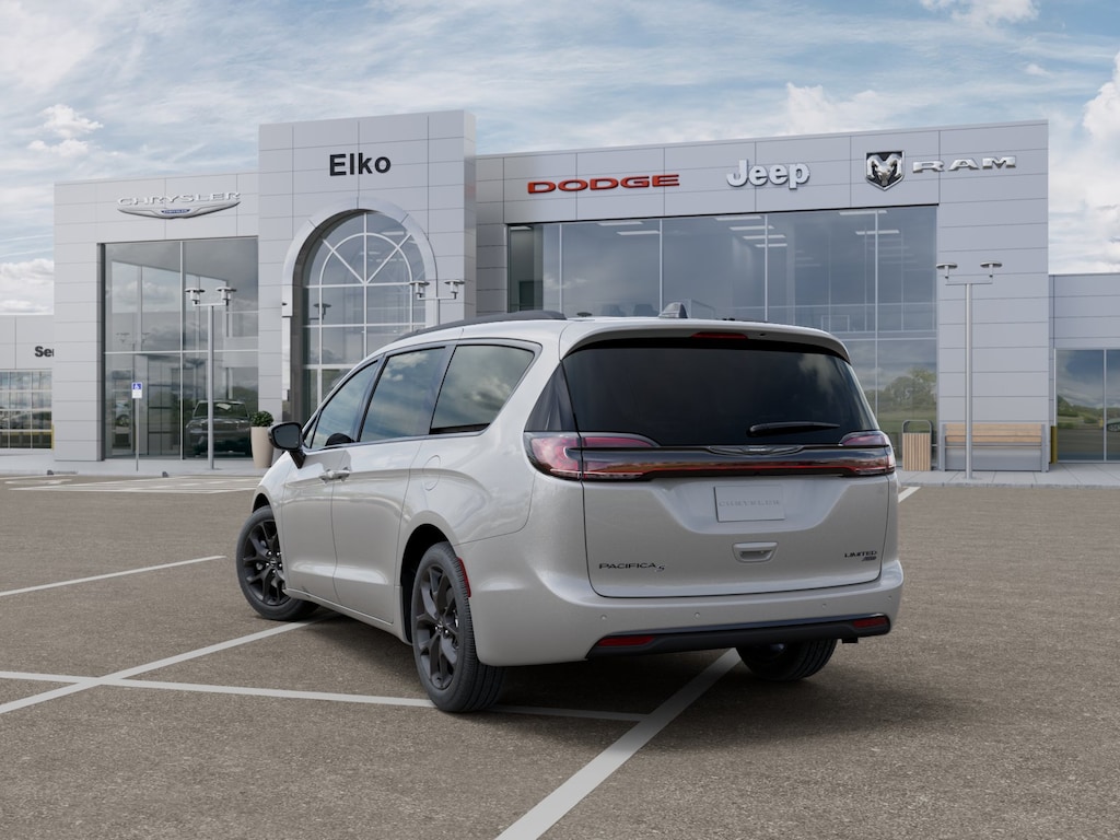 New 2026 Chrysler Pacifica LIMITED AWD Passenger Van