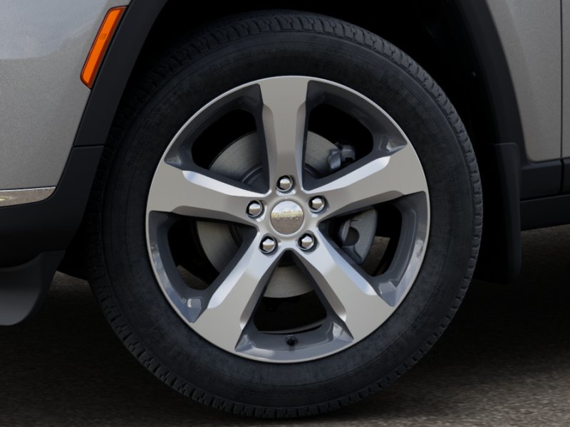 2025 Jeep Grand Cherokee Limited photo 2