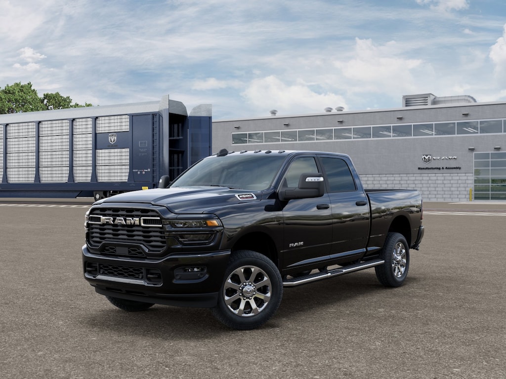 New 2026 Ram 2500 BIG HORN CREW CAB 4X4 6'4 BOX Pickup