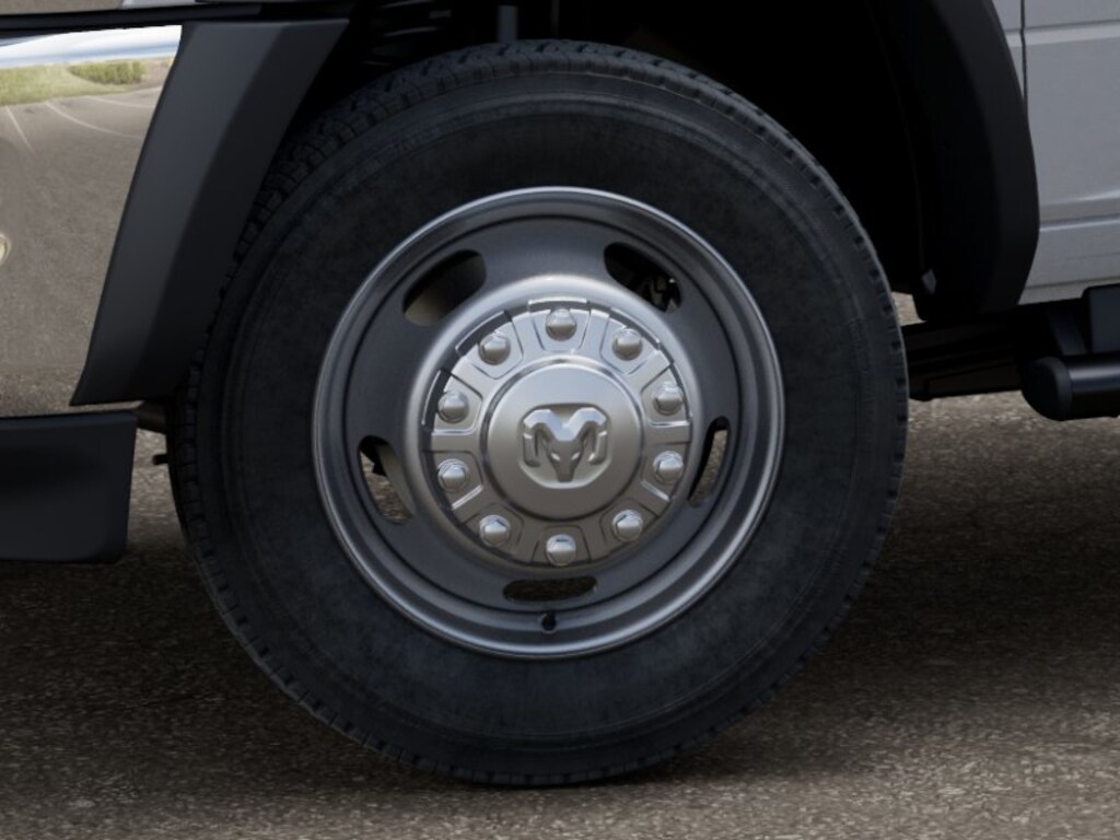 New 2025 Ram 5500 Tradesman/Big Horn Pickup